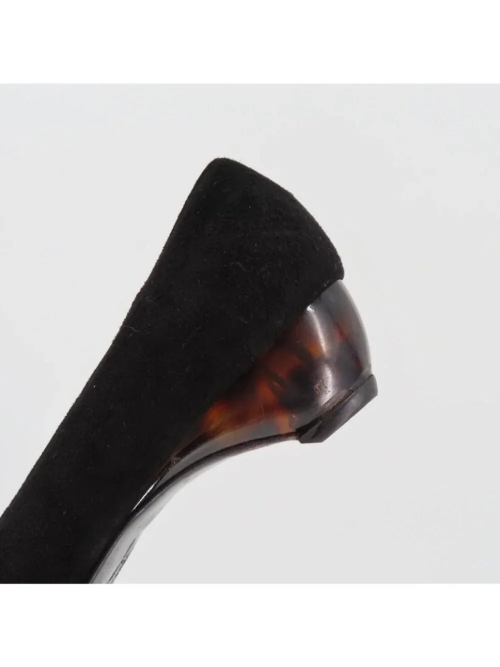 Salvatore Ferragamo 7.5 B Black Suede Tortoise Shell Design Heel Round Toe Italy